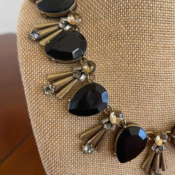 Chloe & Isabel Deco Necklace Gold Tone Crystal Black Faceted Stone Bib Statement - Picture 6 of 10